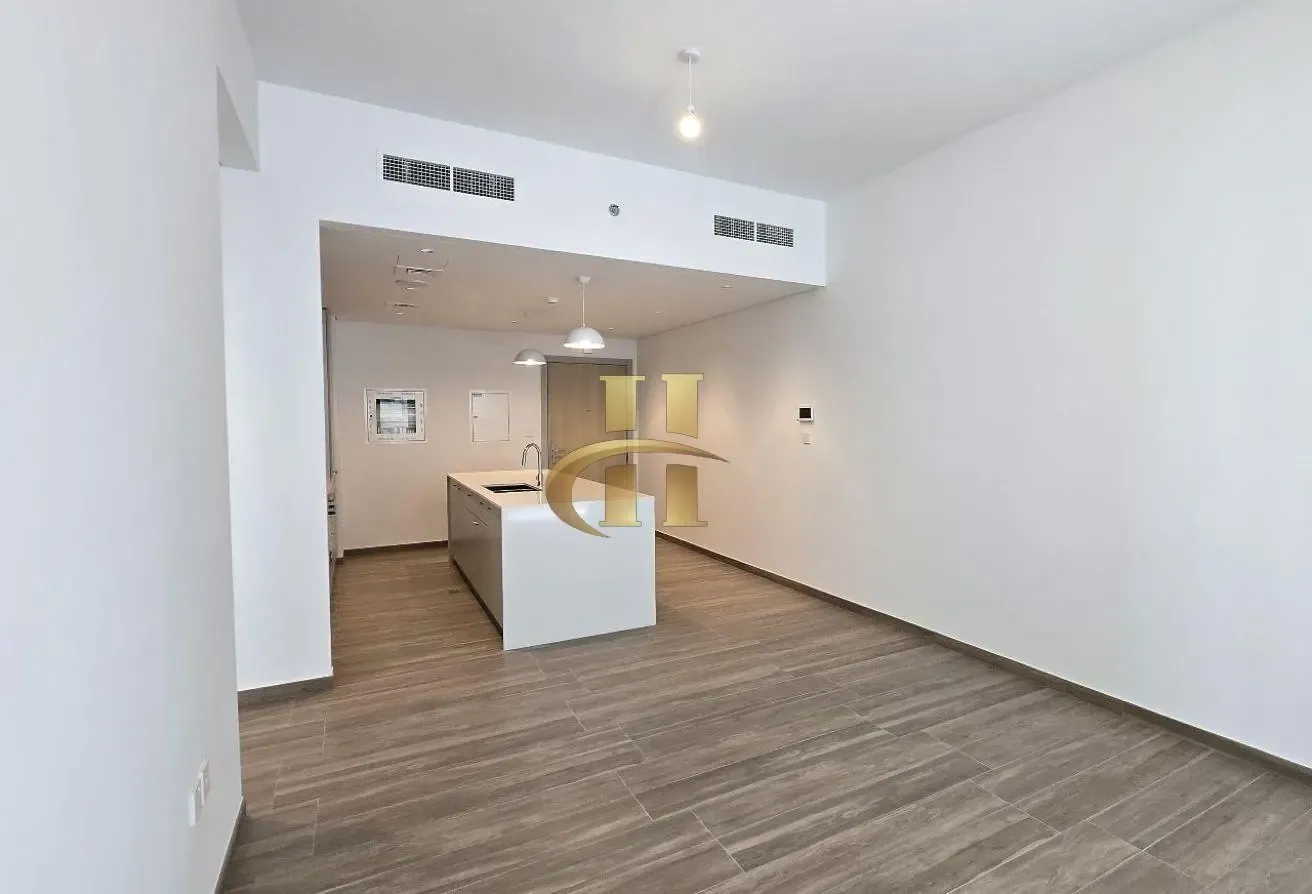 Vacant | Ready to Move In | With Kitchen Island