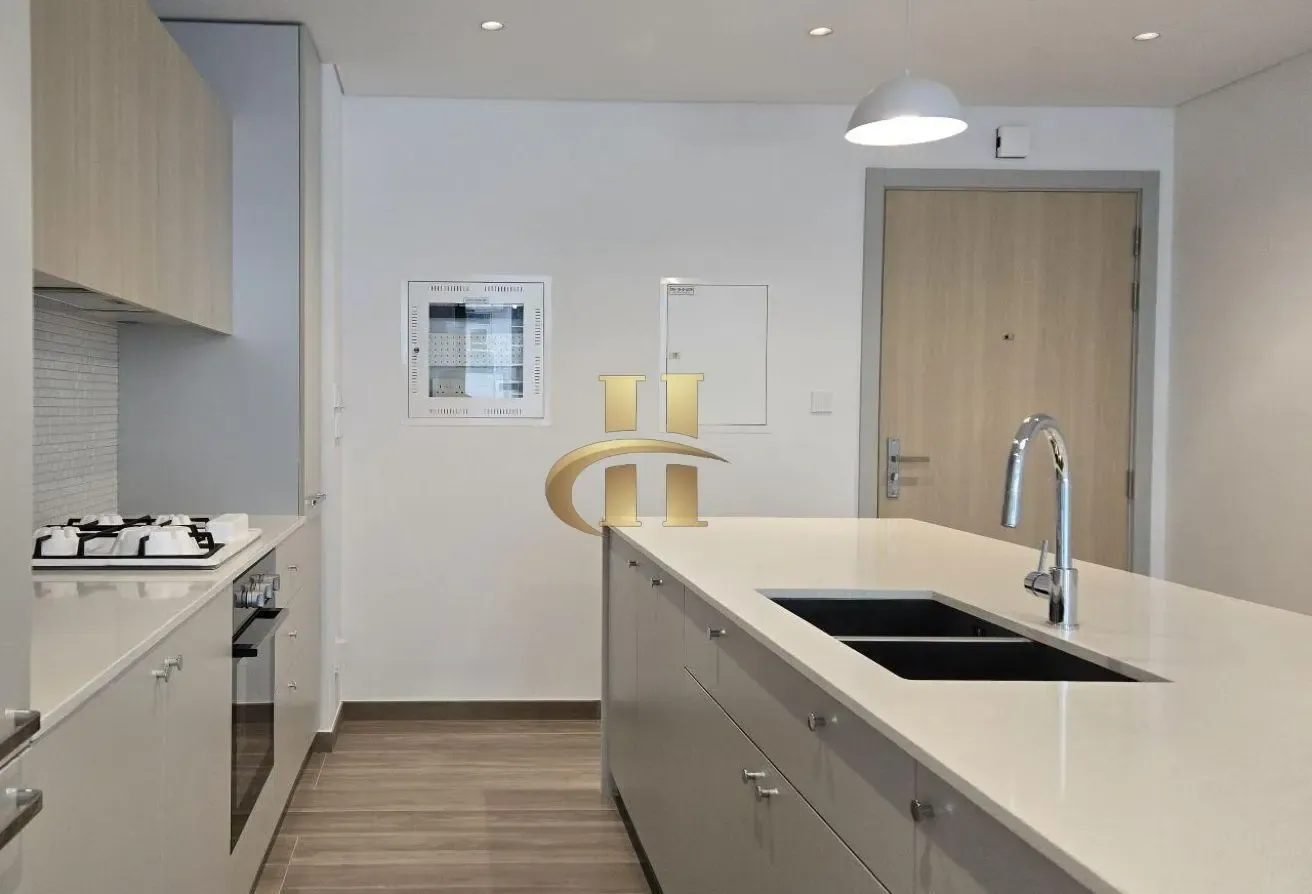 Vacant | Ready to Move In |  With Kitchen Island