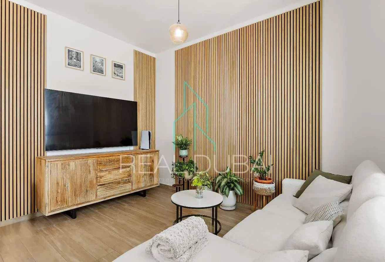 Top Floor | Largest Layout | Skyline Views
