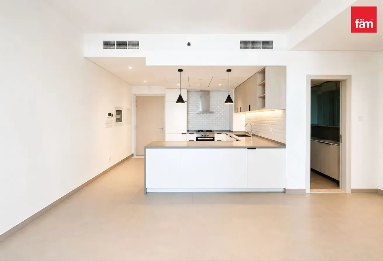 Fully Open Park View | High Floor | Ellington