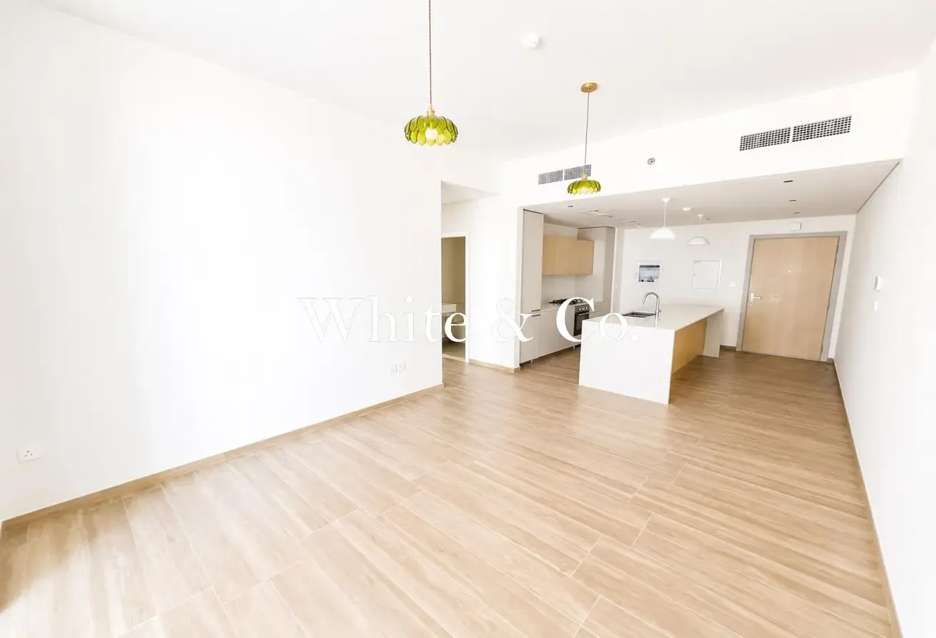 Ellington     | Vacant   | Unfurnished