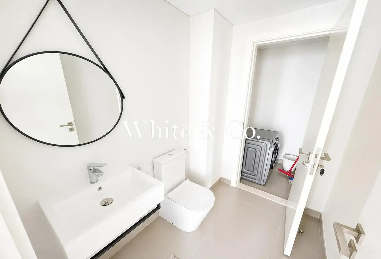 Ellington     | Vacant   | Unfurnished