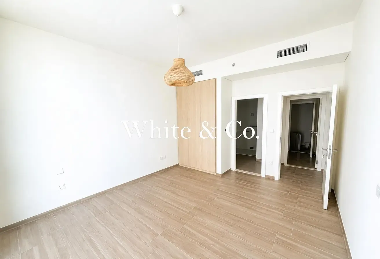 Ellington     | Vacant   | Unfurnished
