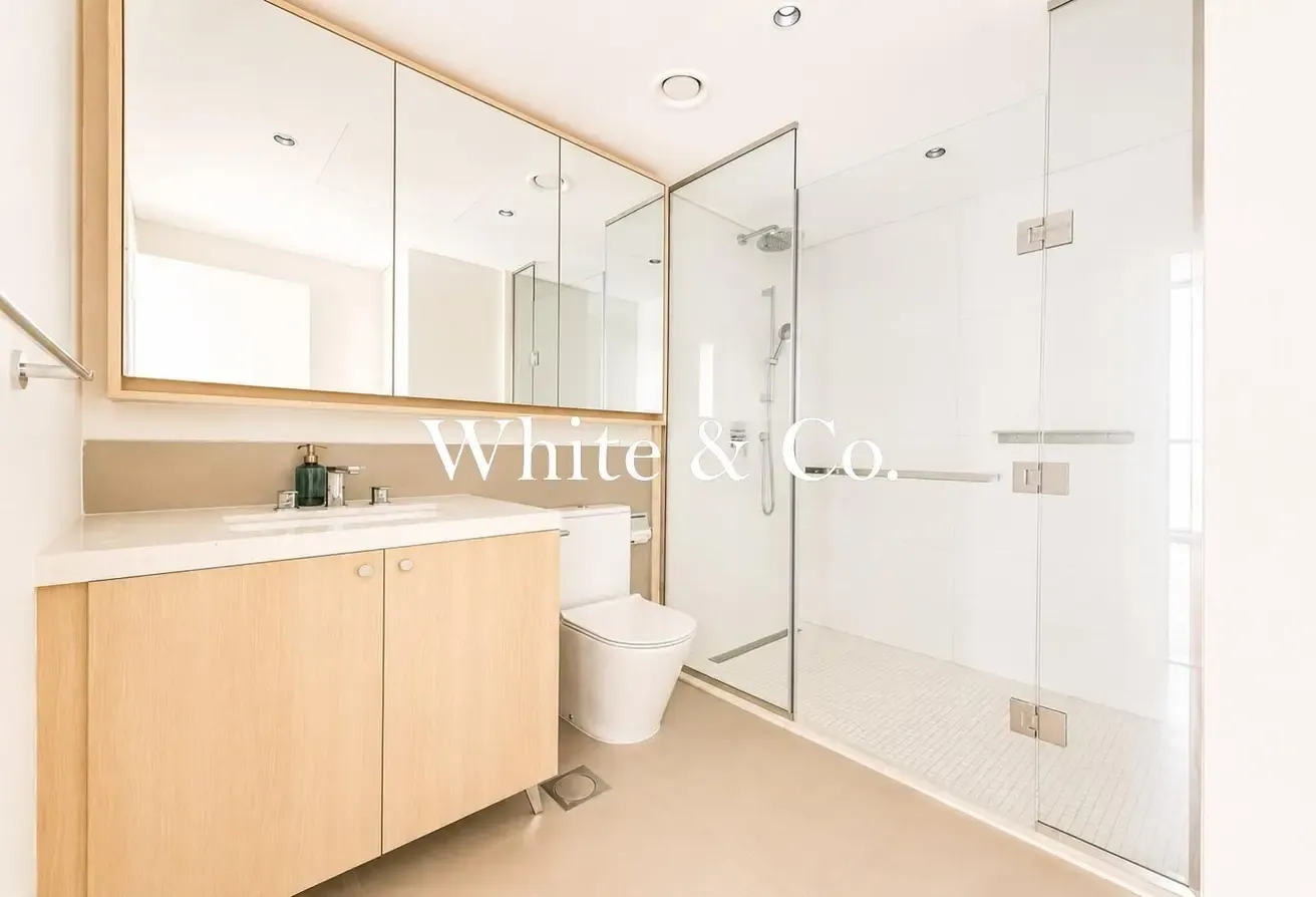 Ellington     | Vacant   | Unfurnished