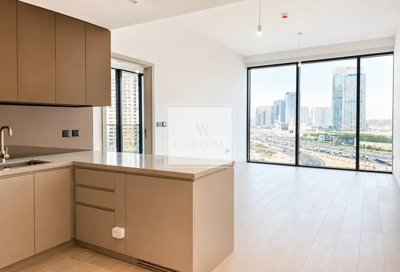Creek Facing | New Building | Low Floor