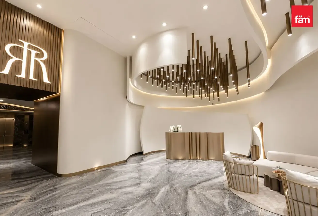 Exclusive | High Floor | Creek & City View