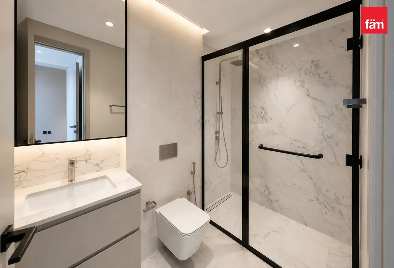 Exclusive | High Floor | Creek & City View