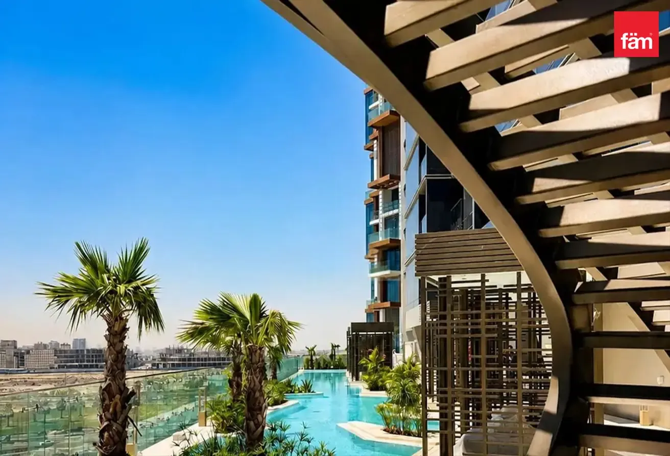 Exclusive | High Floor | Creek & City View