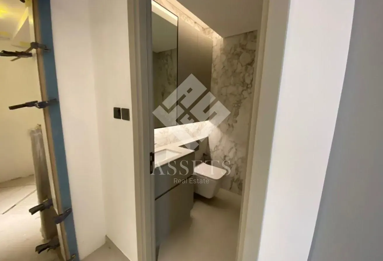 Premium 2BR | MBR and Creek View | High Floor