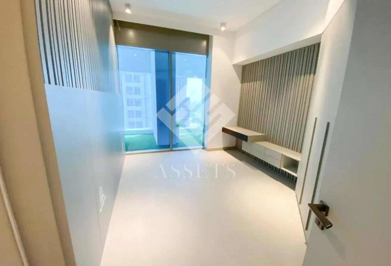 Premium 2BR | MBR and Creek View | High Floor