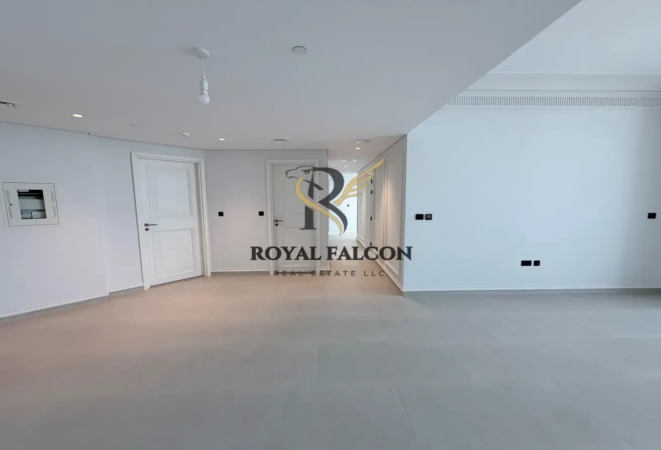 Spacious layout | Corner | High Floor | Creek View