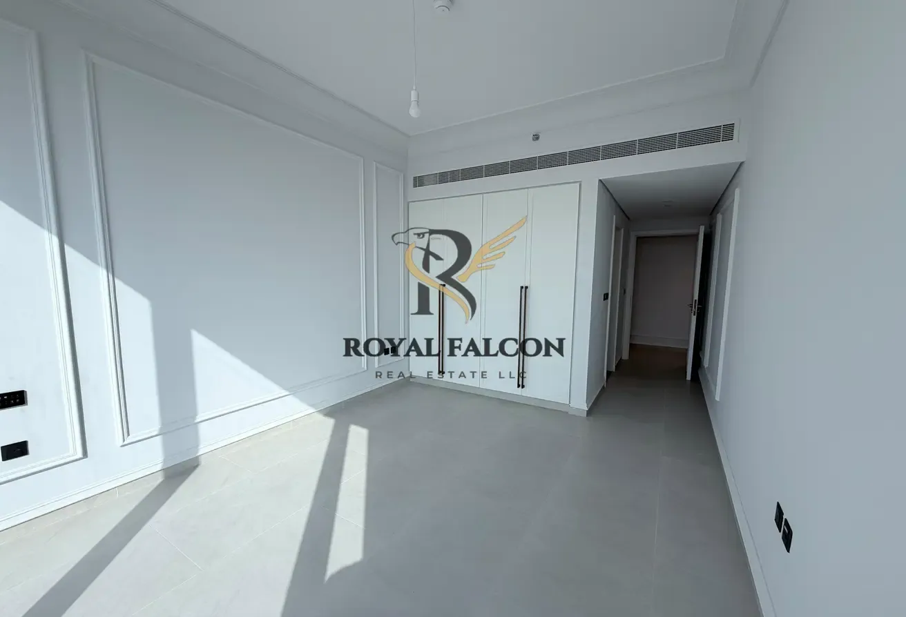 Spacious layout | Corner | High Floor | Creek View