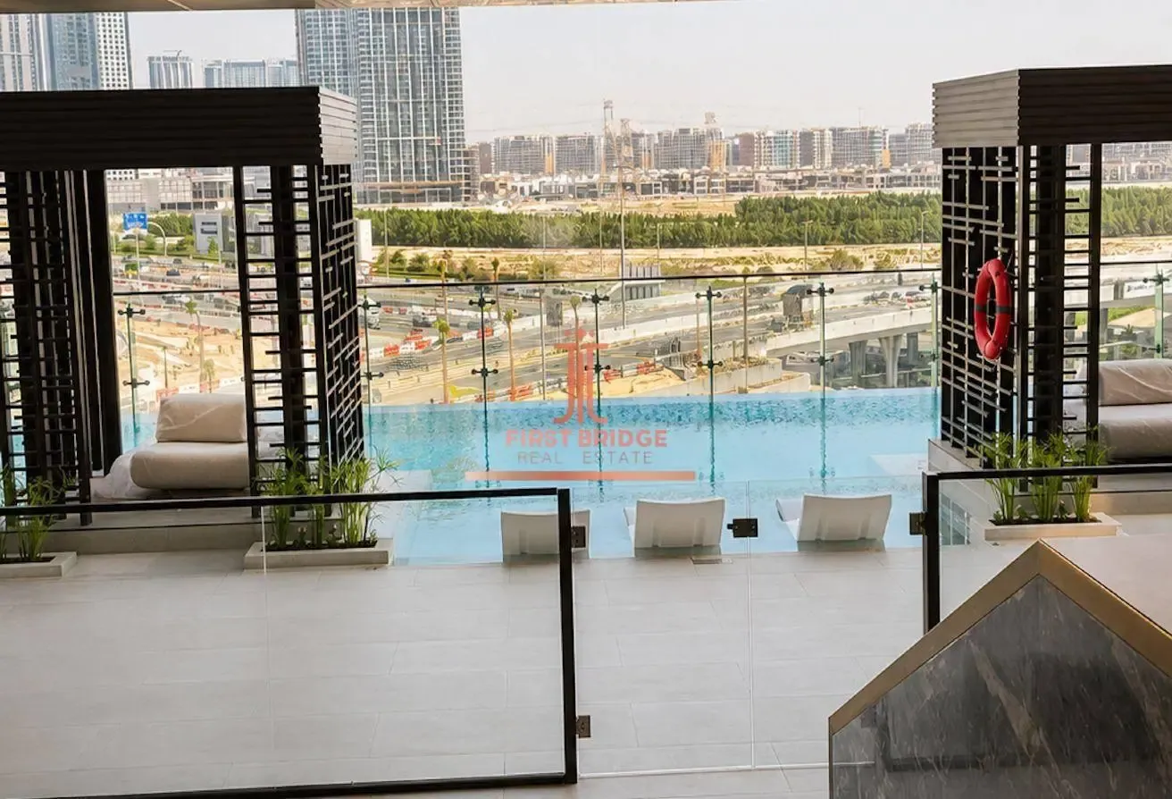 Above 35th Floor | Skyline View | Luxury Living