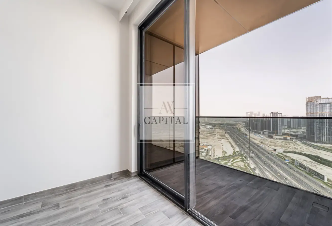 High Floor Living | Corner Unit | Canal View