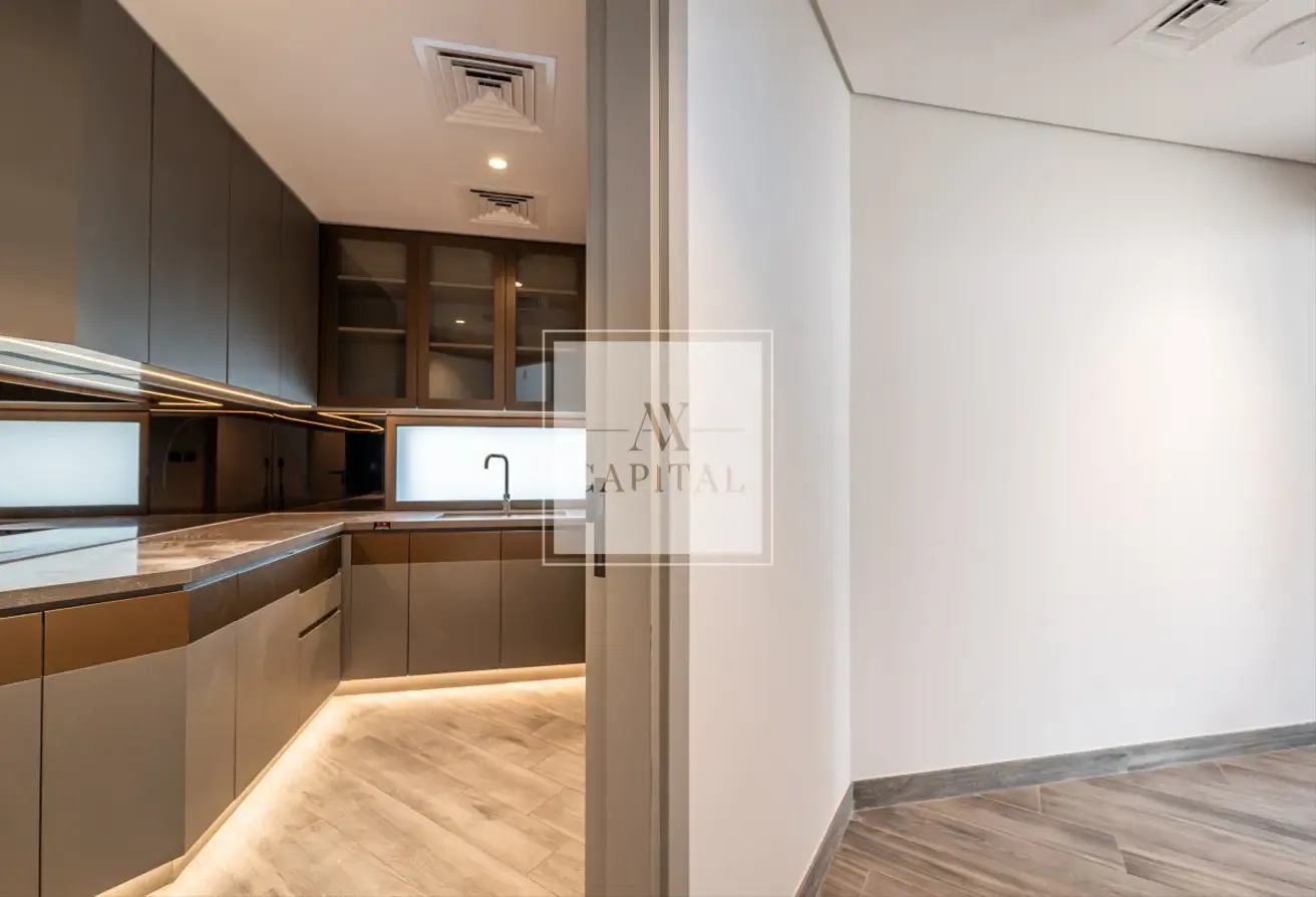 High Floor Living | Corner Unit | Canal View