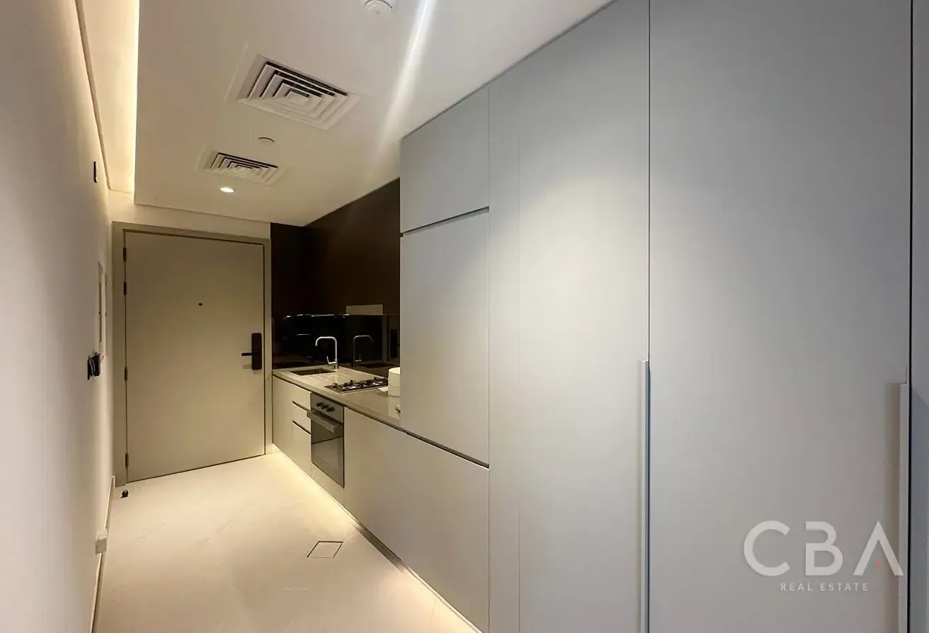 Luxury Living | Mid Floor | Stunning Views