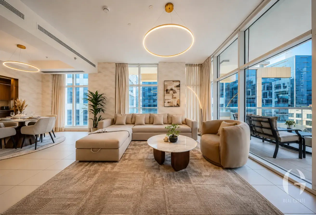 Fountain and Courtyard View | Corner Unit