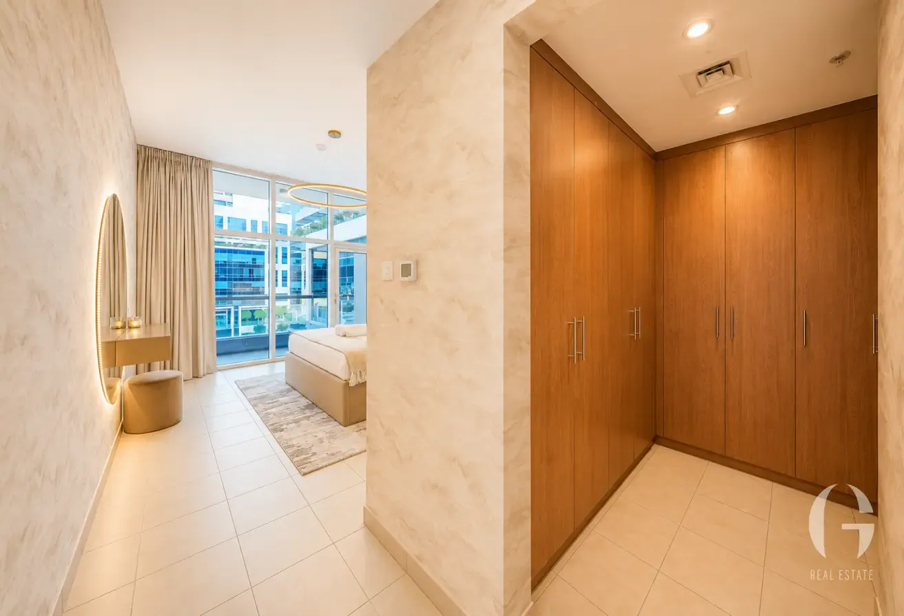 Fountain and Courtyard View | Corner Unit