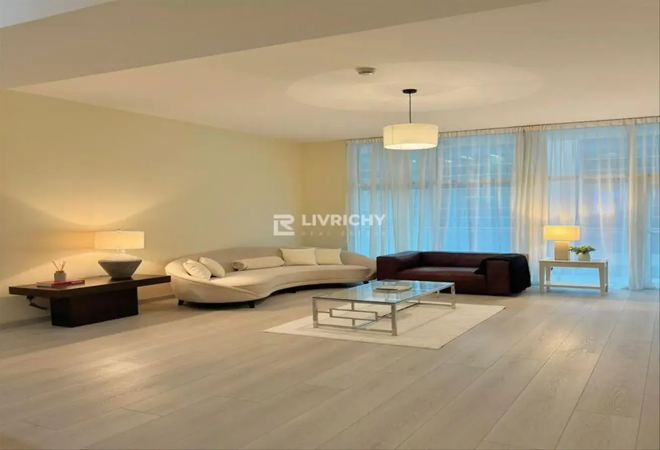 SPACIOUS 1BR | GREAT LOCATION | VACANT