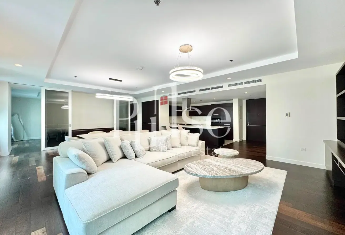 Modern 1BR | Linked to Gate Ave and Ritz-Carlton