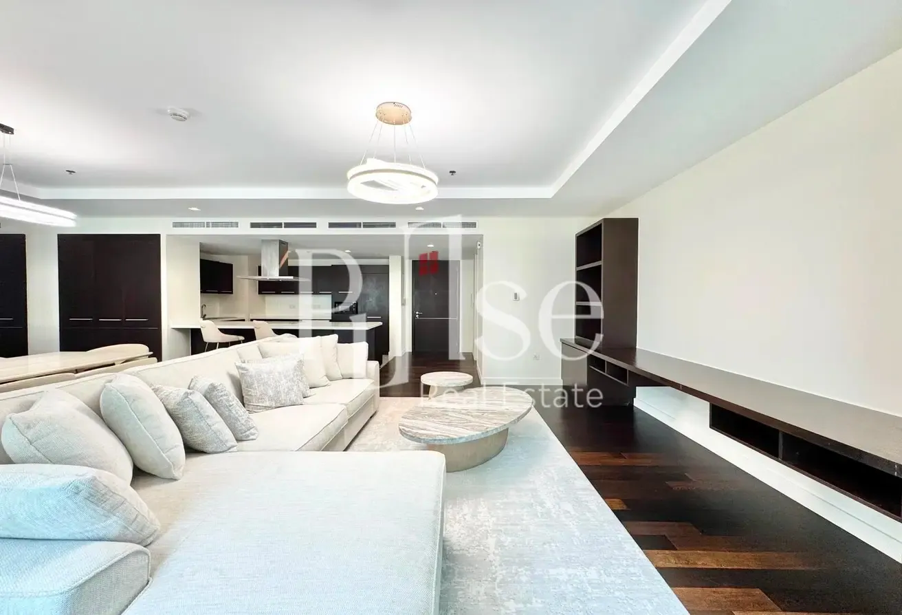 Modern 1BR | Linked to Gate Ave and Ritz-Carlton