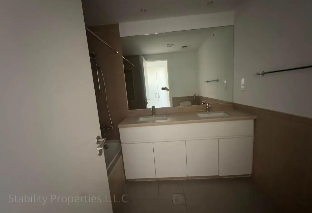 SPACIOUS 2BR | IDEAL LOCATION | BRIGHT INTERIORS