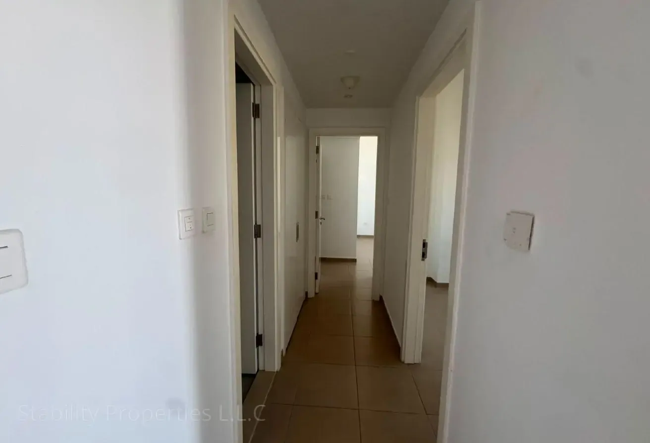 SPACIOUS 2BR | IDEAL LOCATION | BRIGHT INTERIORS