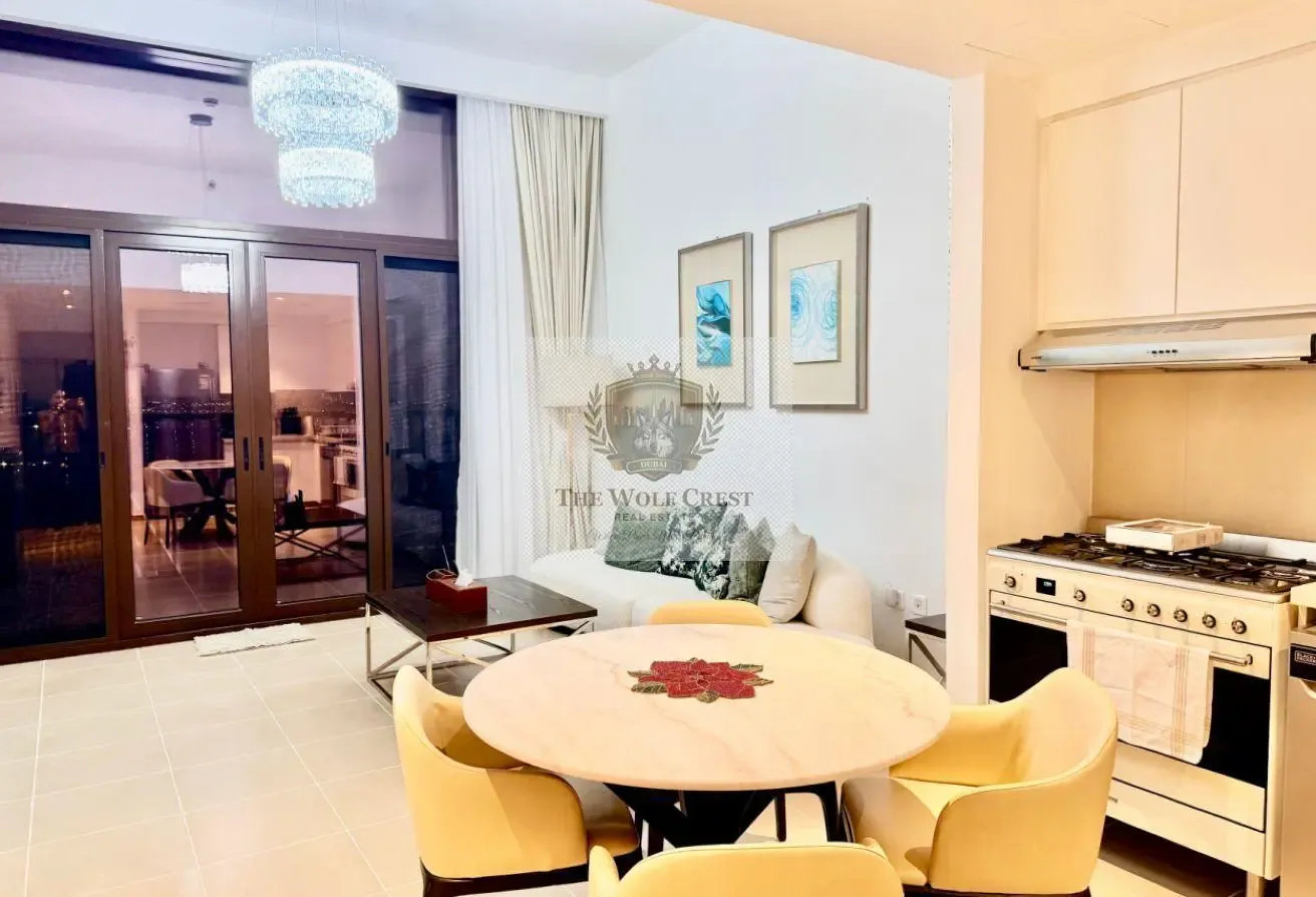 Vacant Stylish Cozy 2BR + Spacious Bright Layout