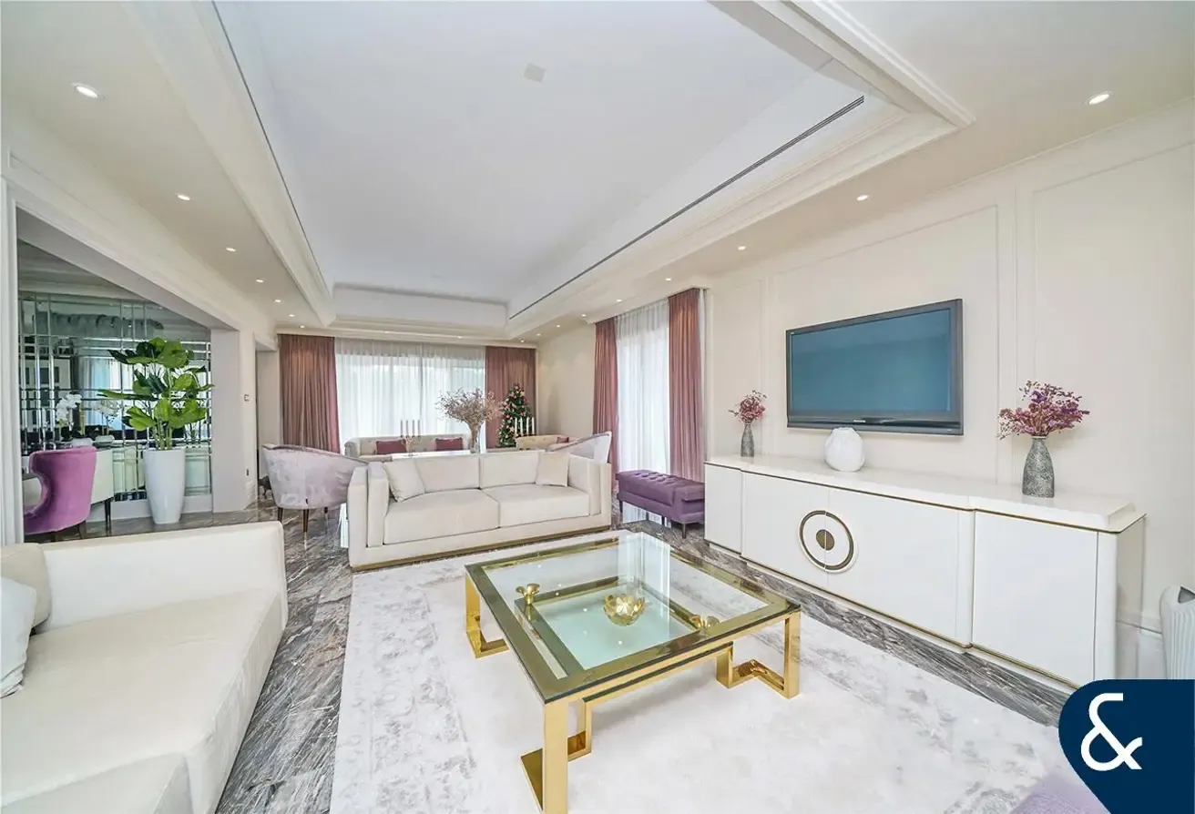 Fully Upgraded Bungalow | Vacant Now