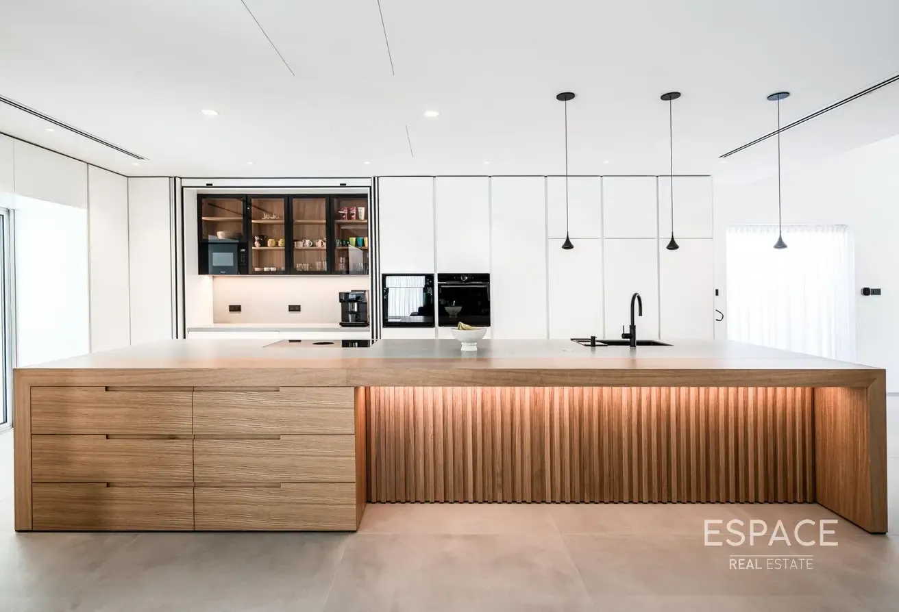 Luxury Living - Furnished - Turn Key