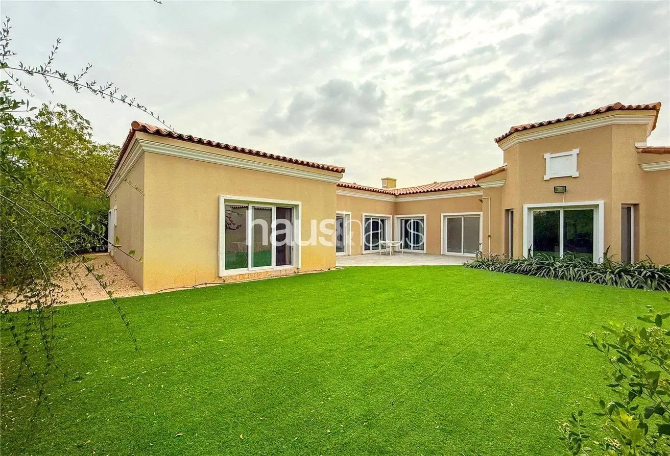 Fully Upgraded | Amazing Location | Furnished
