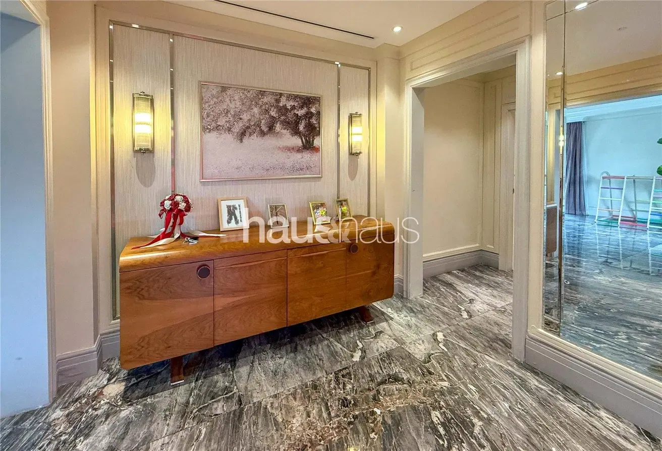 Fully Upgraded | Amazing Location | Furnished