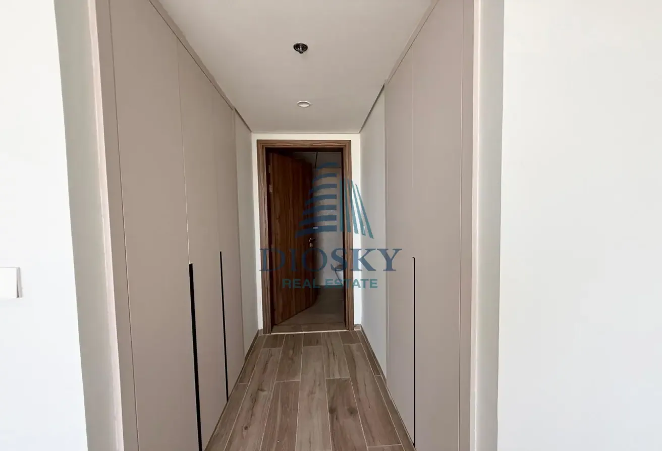 4BHK Duplex | Brand New Building | Chiller Free