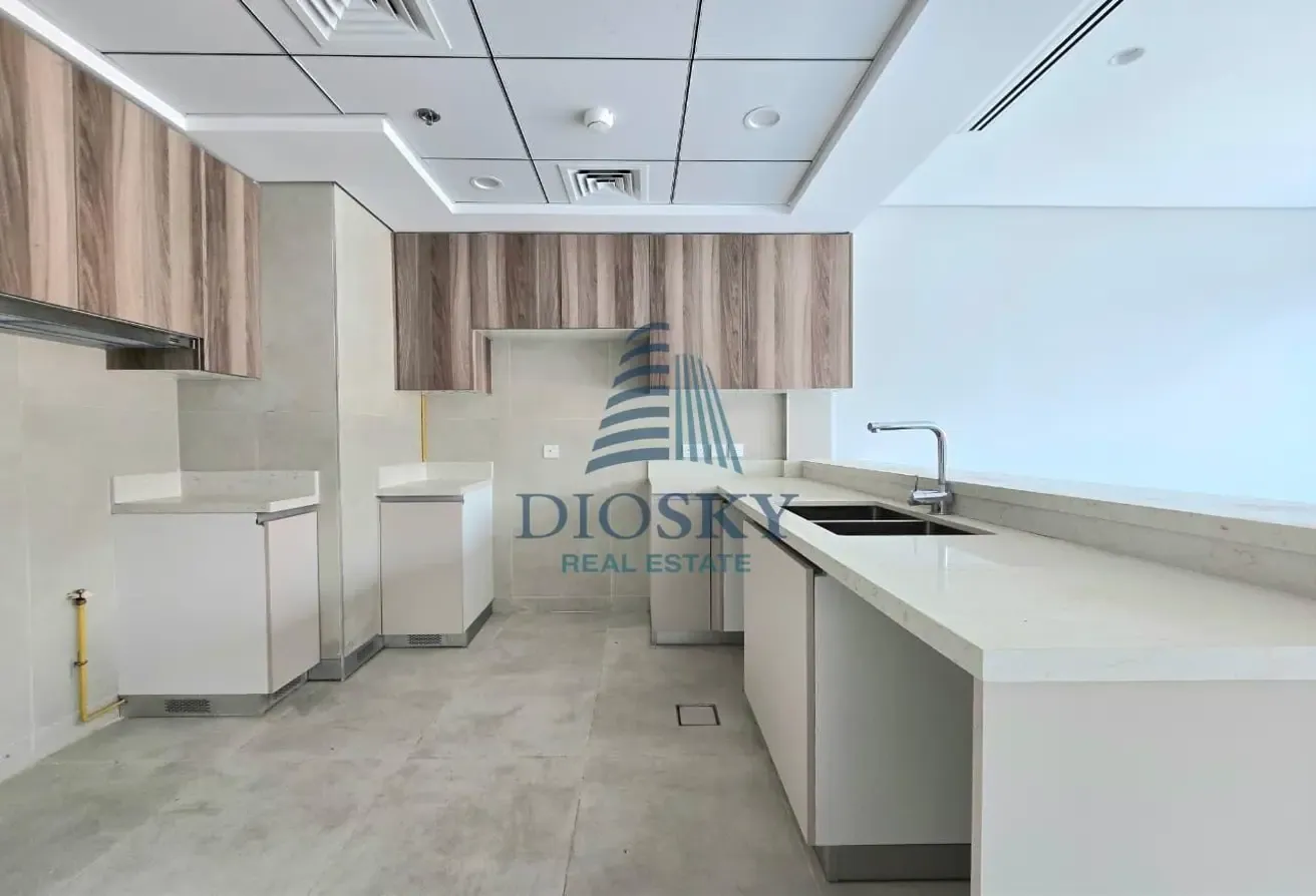 Modern Living |Near Dragon Mart| 4BHK Duplex