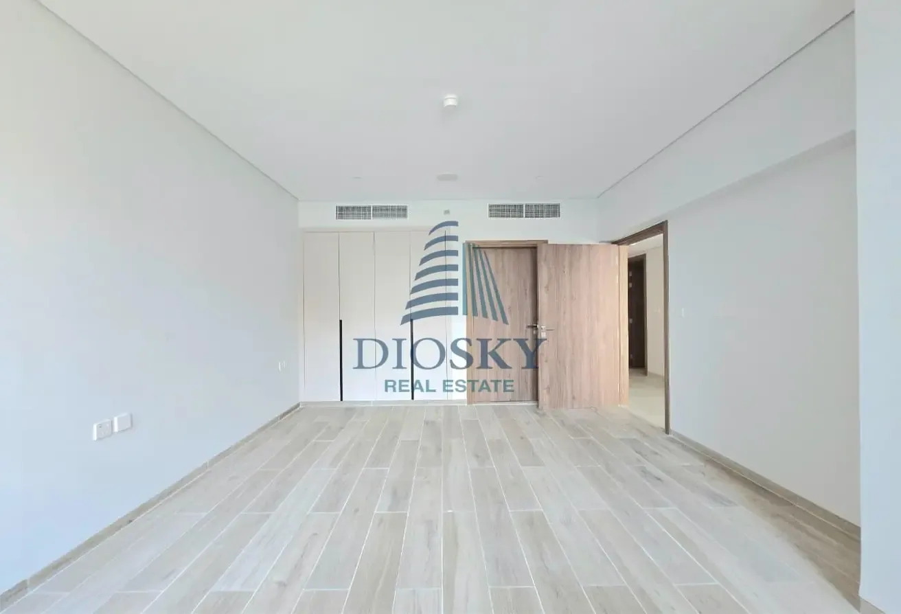 Modern Living |Near Dragon Mart| 4BHK Duplex