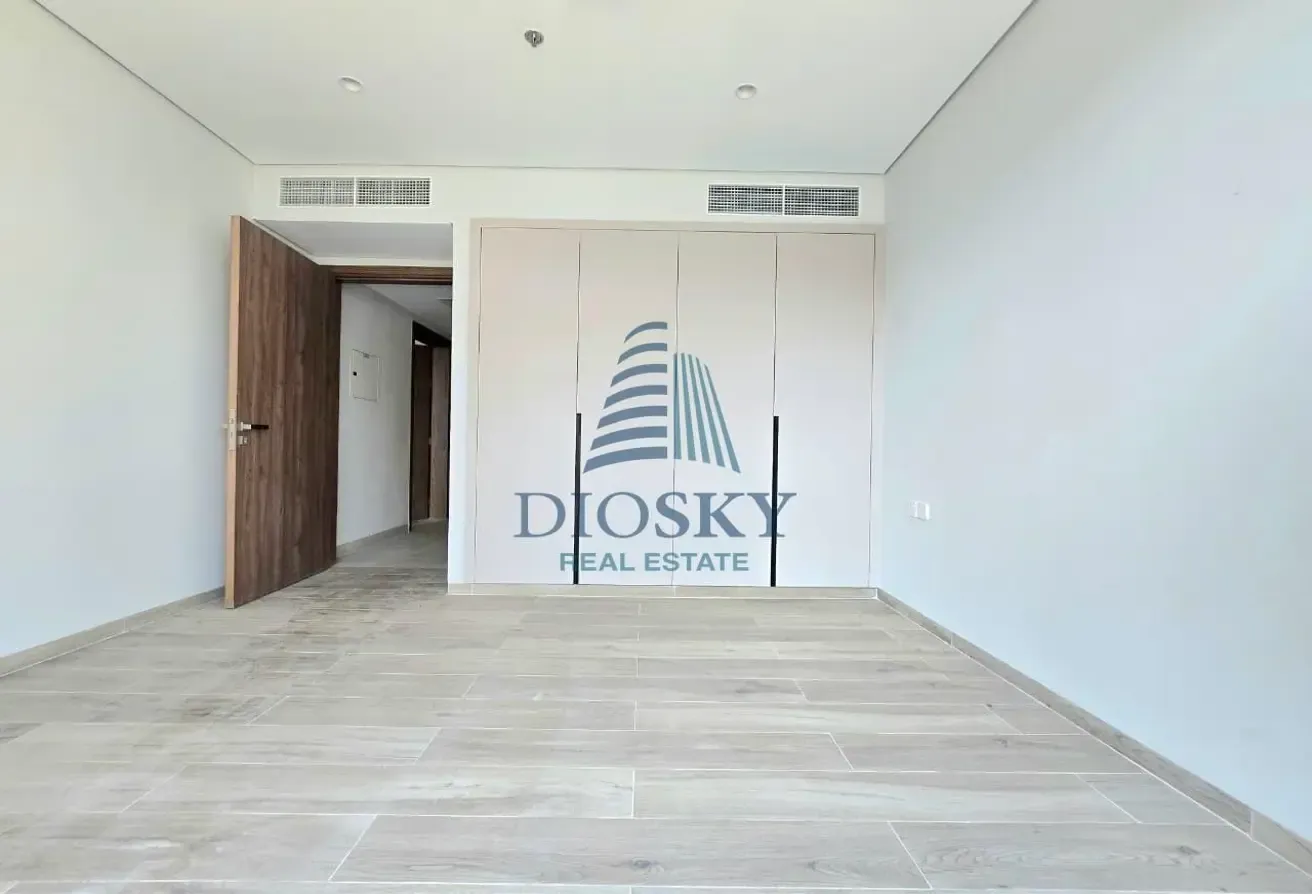 Modern Living |Near Dragon Mart| 4BHK Duplex