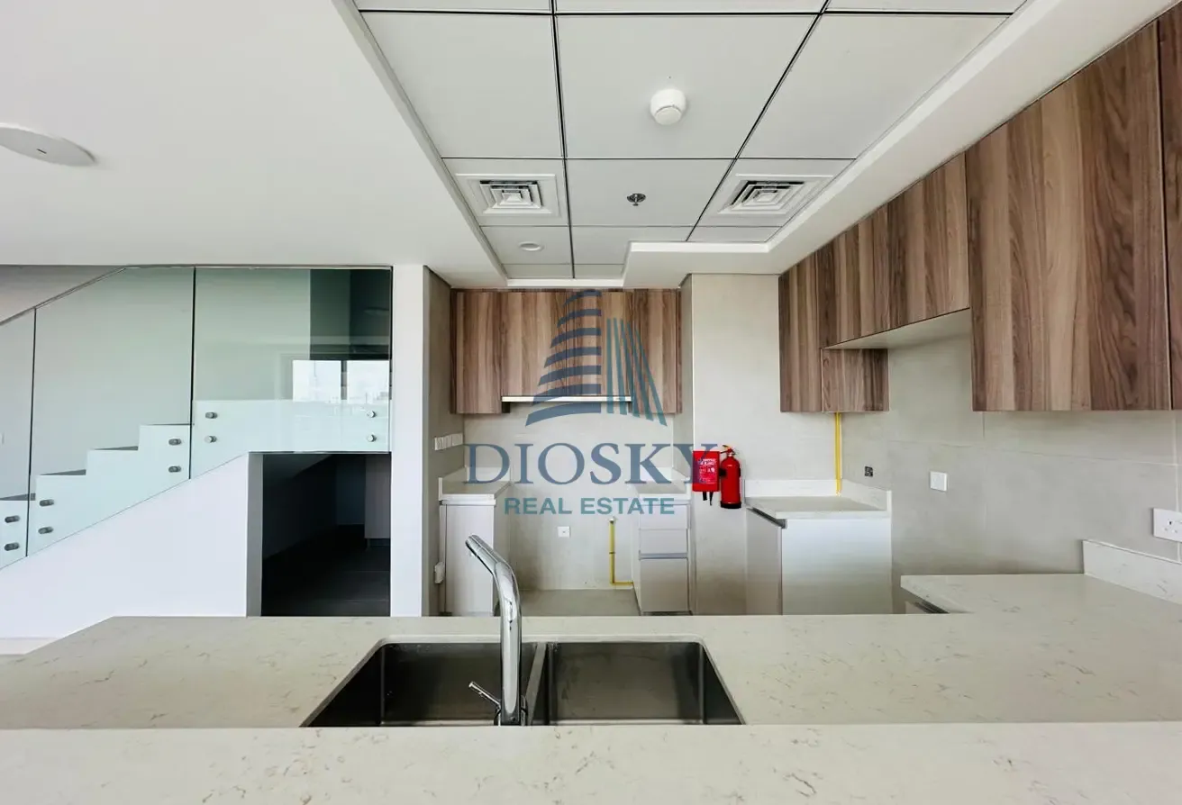 Chiller Free | 4BHK Duplex | Family Friendly