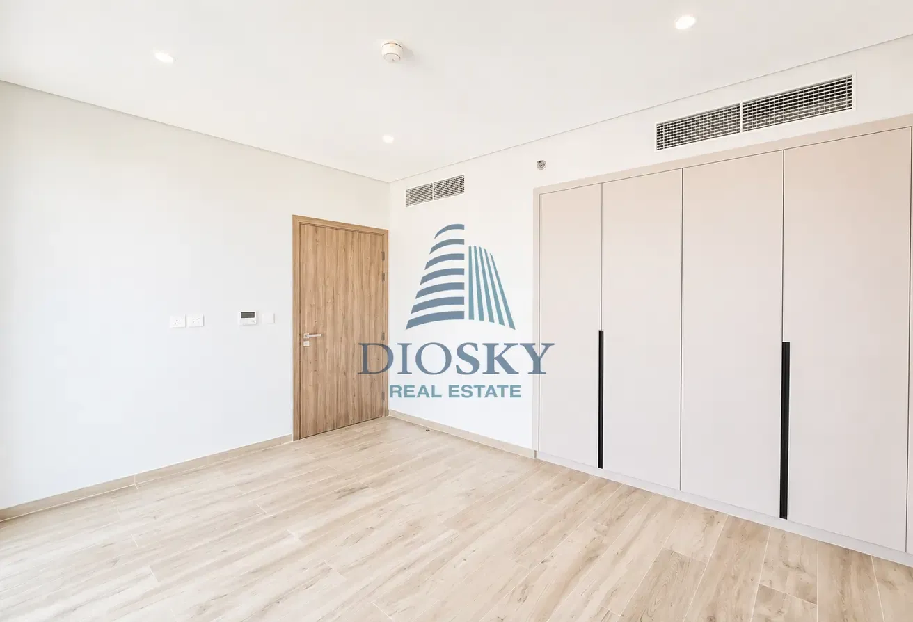 Brand New | Chiller Free | 4BHK Duplex