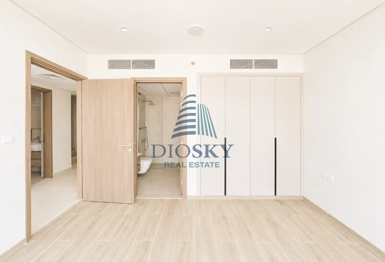Brand New | Chiller Free | 4BHK Duplex