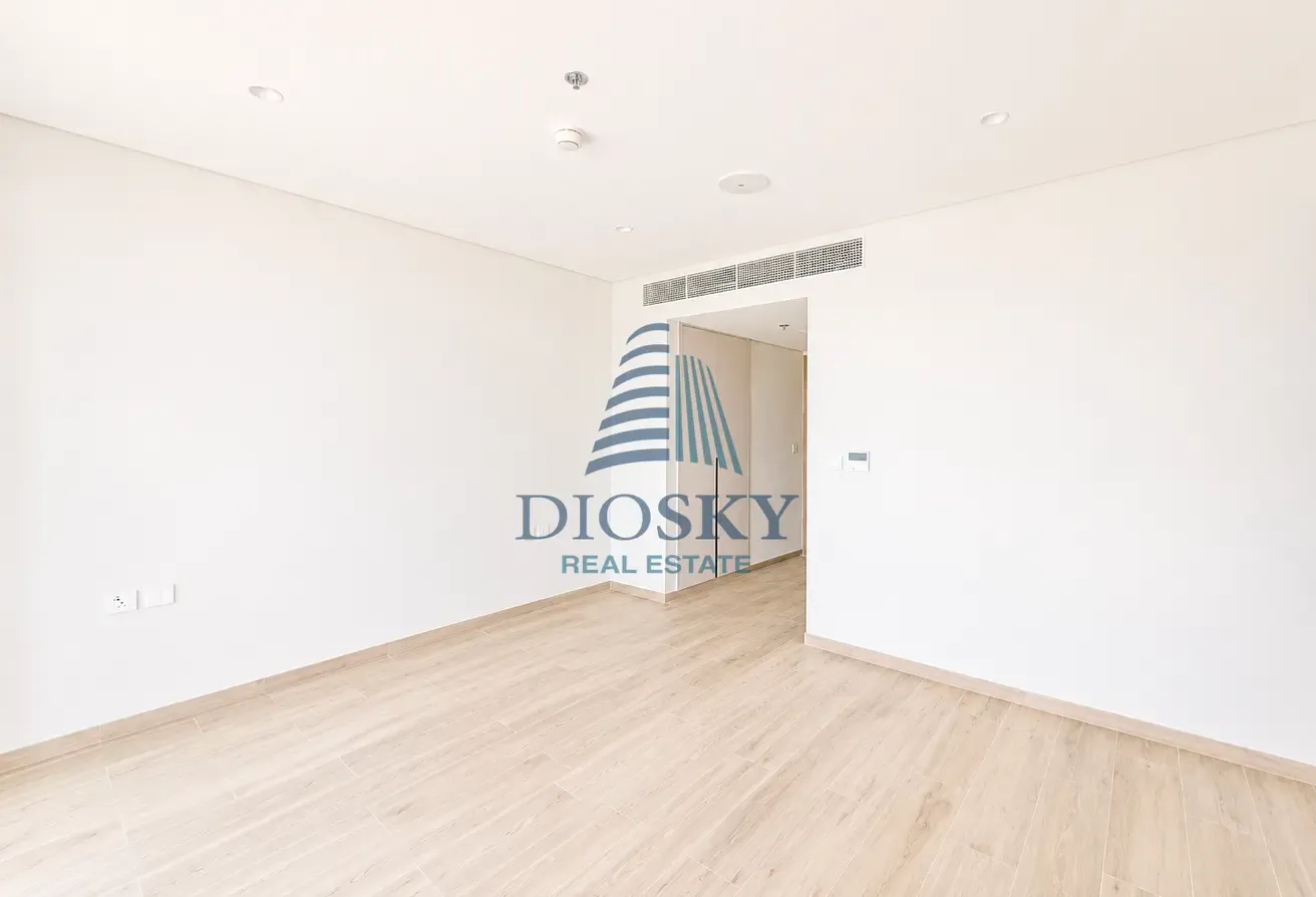 Brand New | Chiller Free | 4BHK Duplex