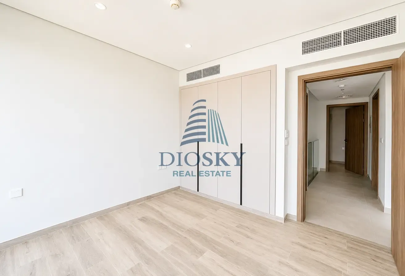 Brand New | Chiller Free | 4BHK Duplex
