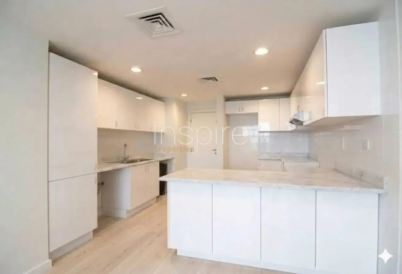 3BRlRenovatedlPrime locationlRefurbishedlSpacious