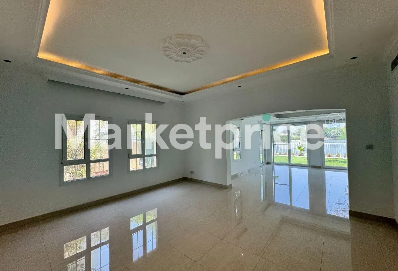 4 BR Townhouse in Zulal 3 with Private Garden