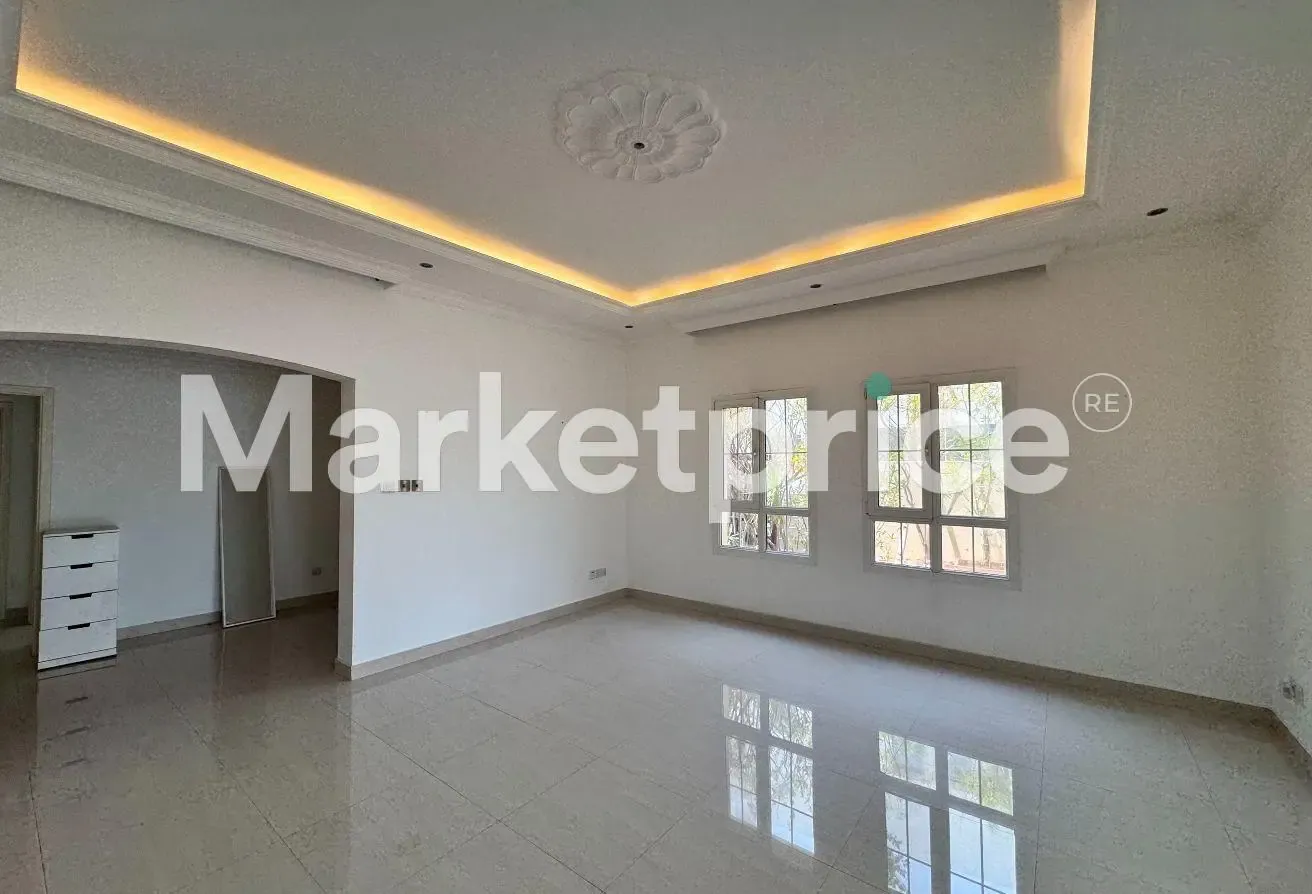 4 BR Townhouse in Zulal 3 with Private Garden