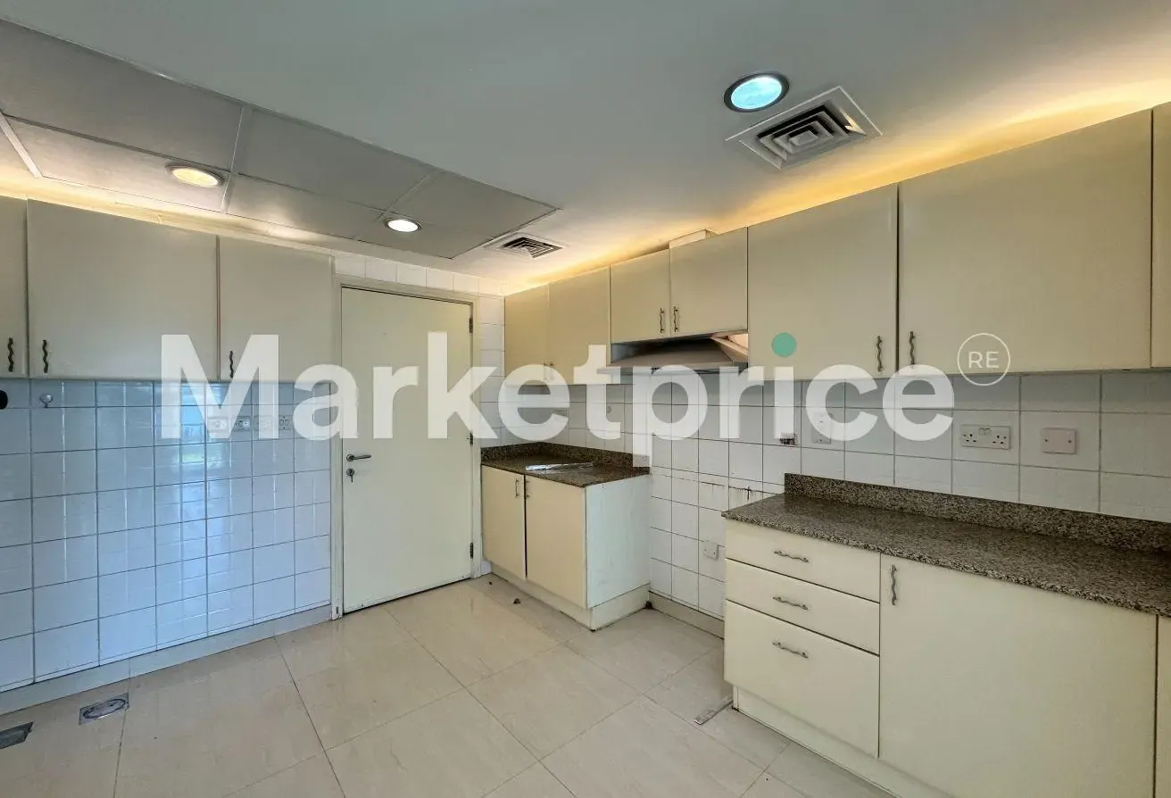 4 BR Townhouse in Zulal 3 with Private Garden