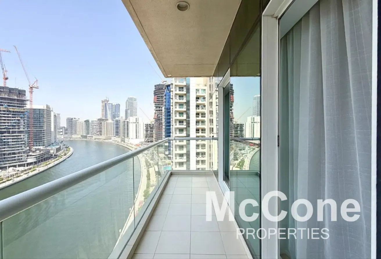 12 Cheques | Canal View | High Floor | Hot Deal
