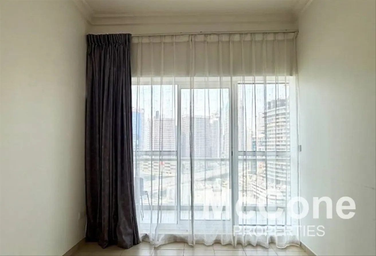 12 Cheques | Canal View | High Floor | Hot Deal