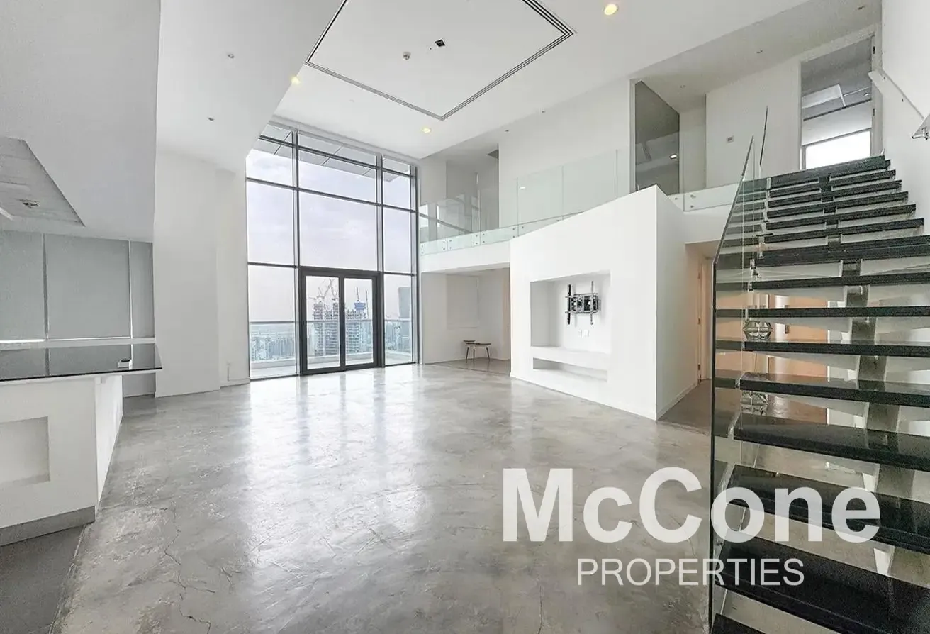 Maid and Study | Penthouse | Loft Style