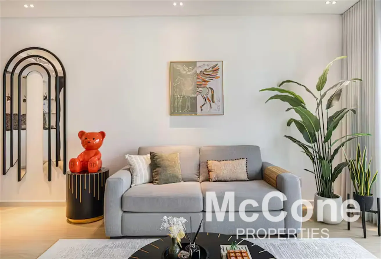 Genuine Listing |  Furnished | 12 Cheques