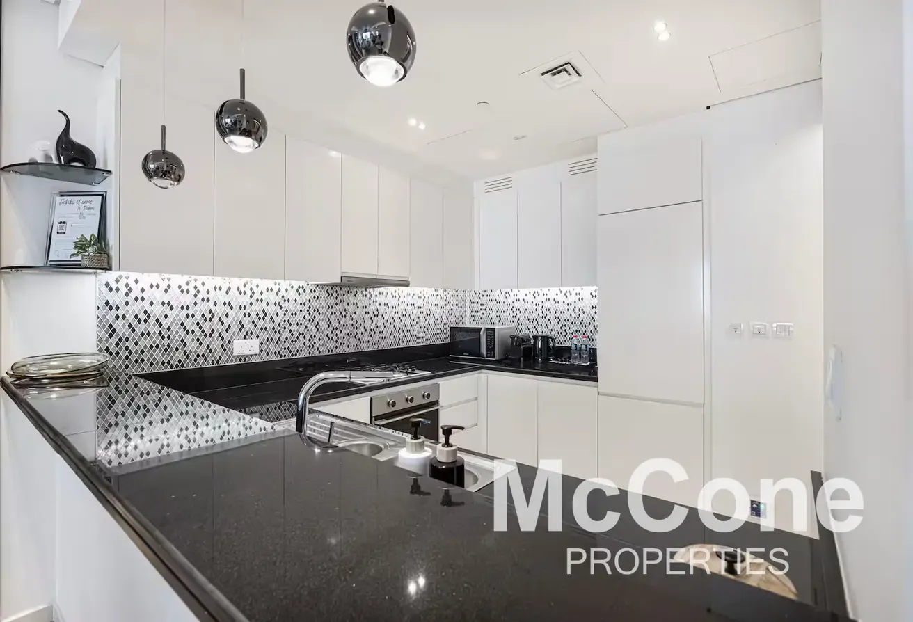 Genuine Listing |  Furnished | 12 Cheques